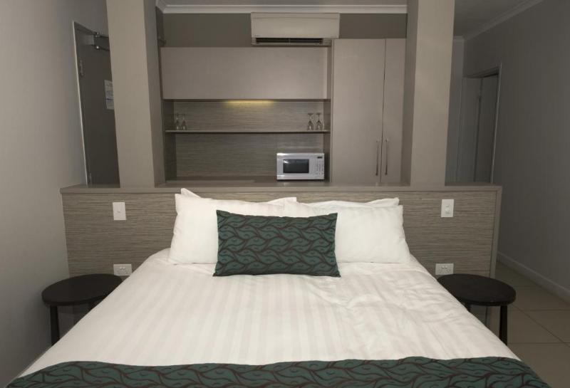 Castaways Resort & Spa On Мишен-Бич Экстерьер фото