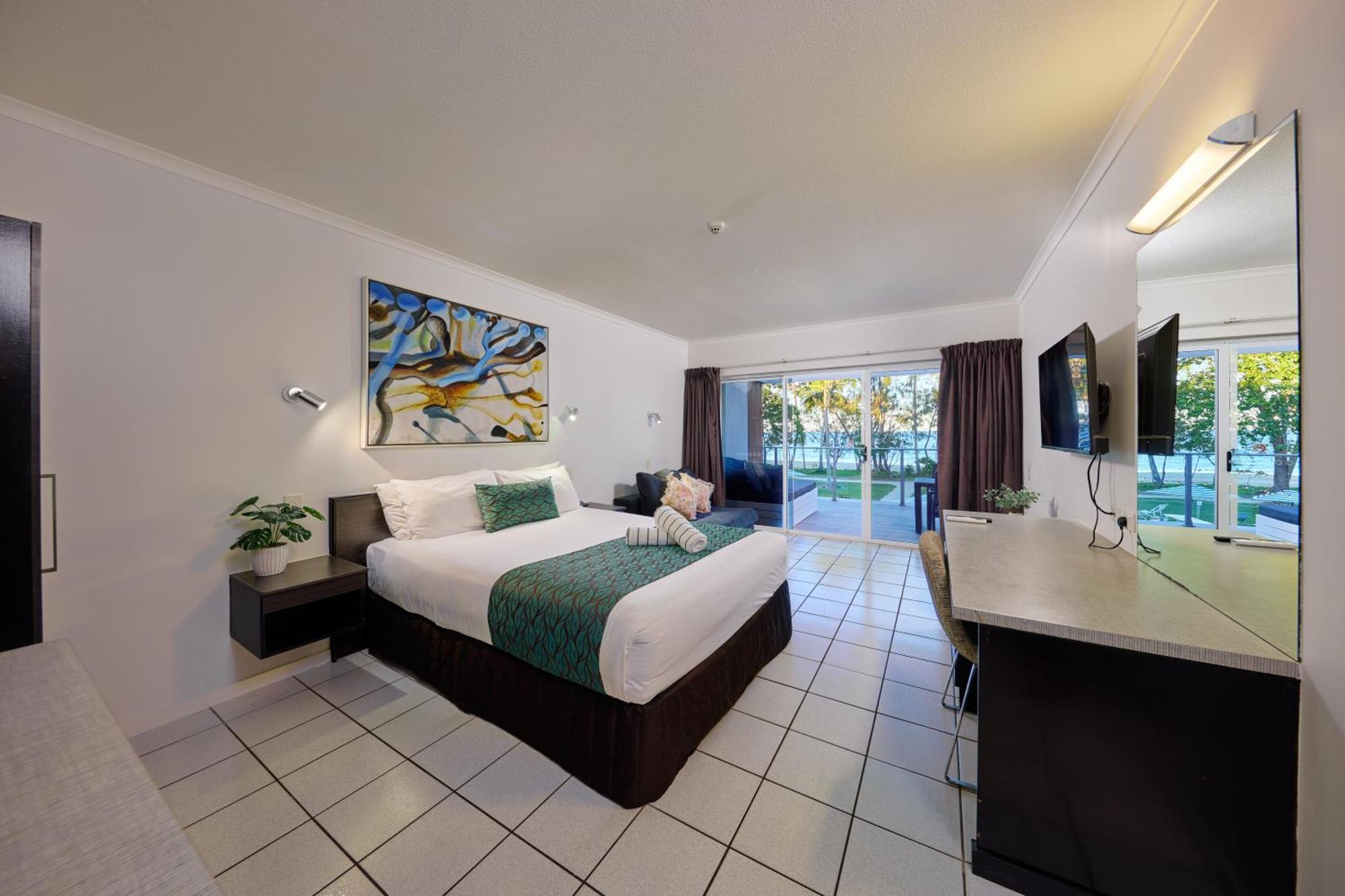 Castaways Resort & Spa On Мишен-Бич Экстерьер фото