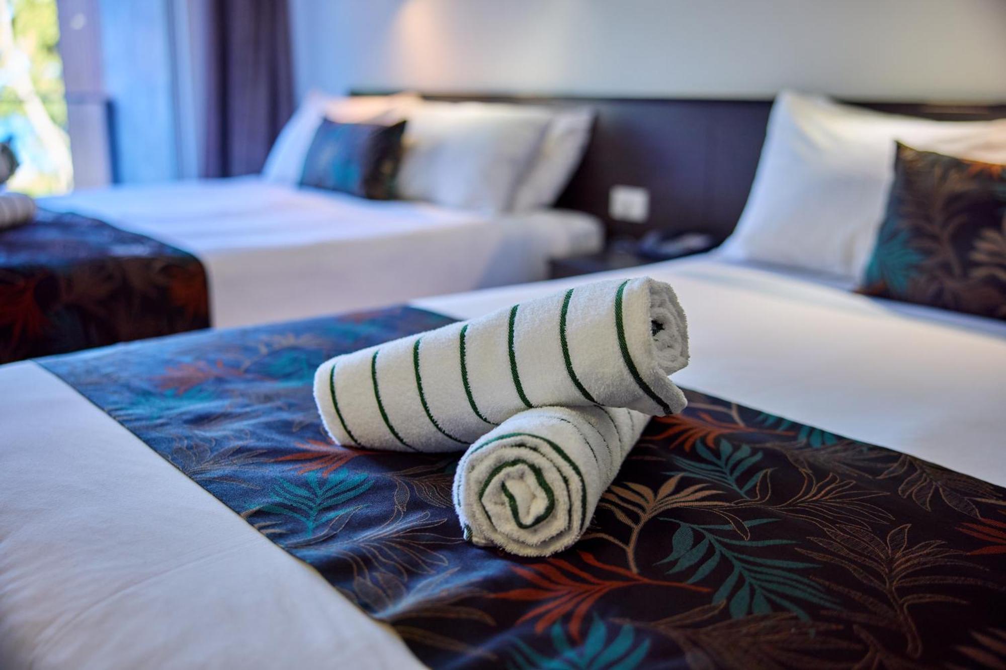 Castaways Resort & Spa On Мишен-Бич Экстерьер фото