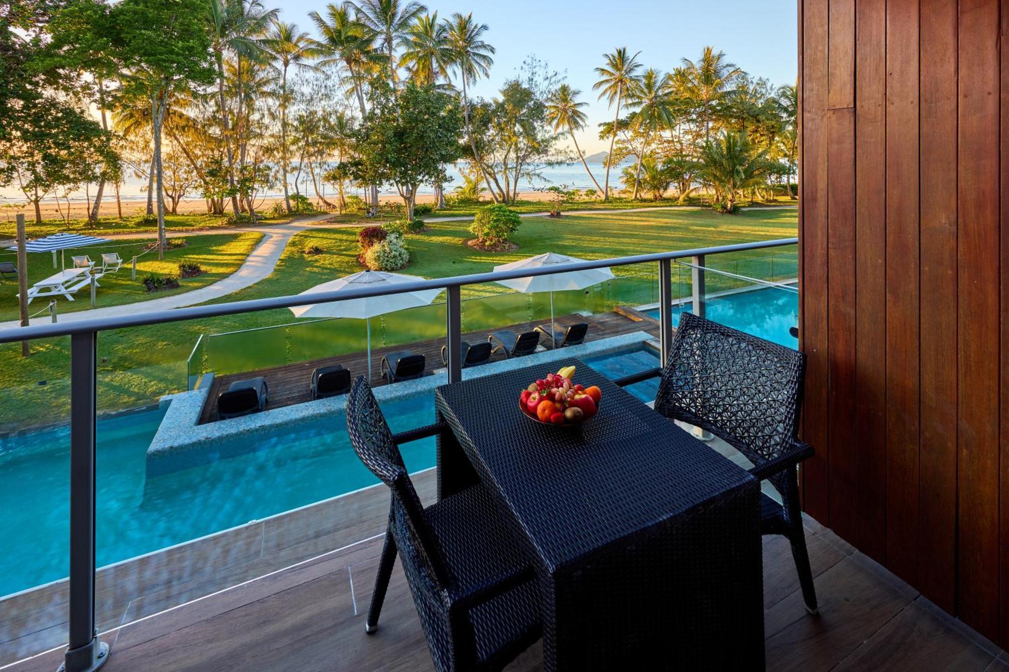 Castaways Resort & Spa On Мишен-Бич Экстерьер фото