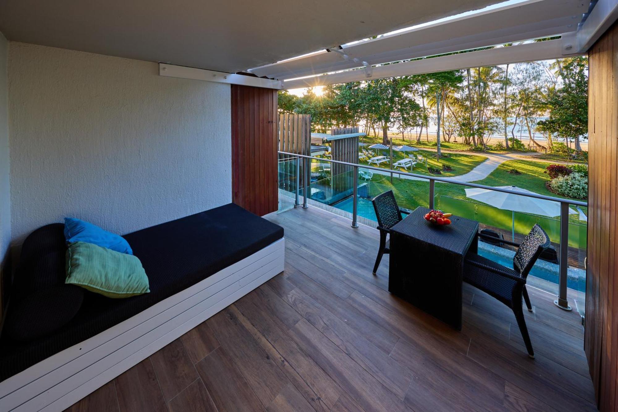 Castaways Resort & Spa On Мишен-Бич Экстерьер фото