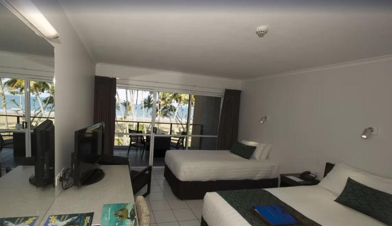 Castaways Resort & Spa On Мишен-Бич Экстерьер фото